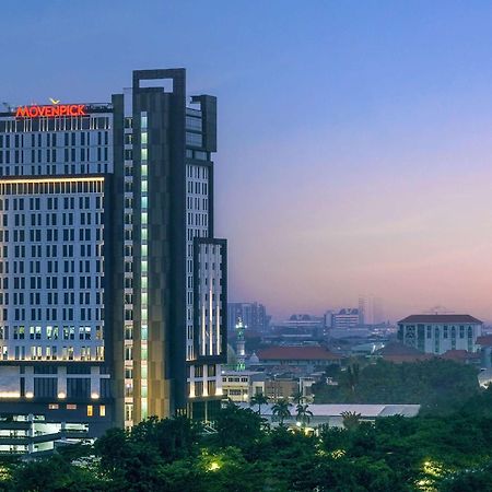 Movenpick Surabaya City Esterno foto