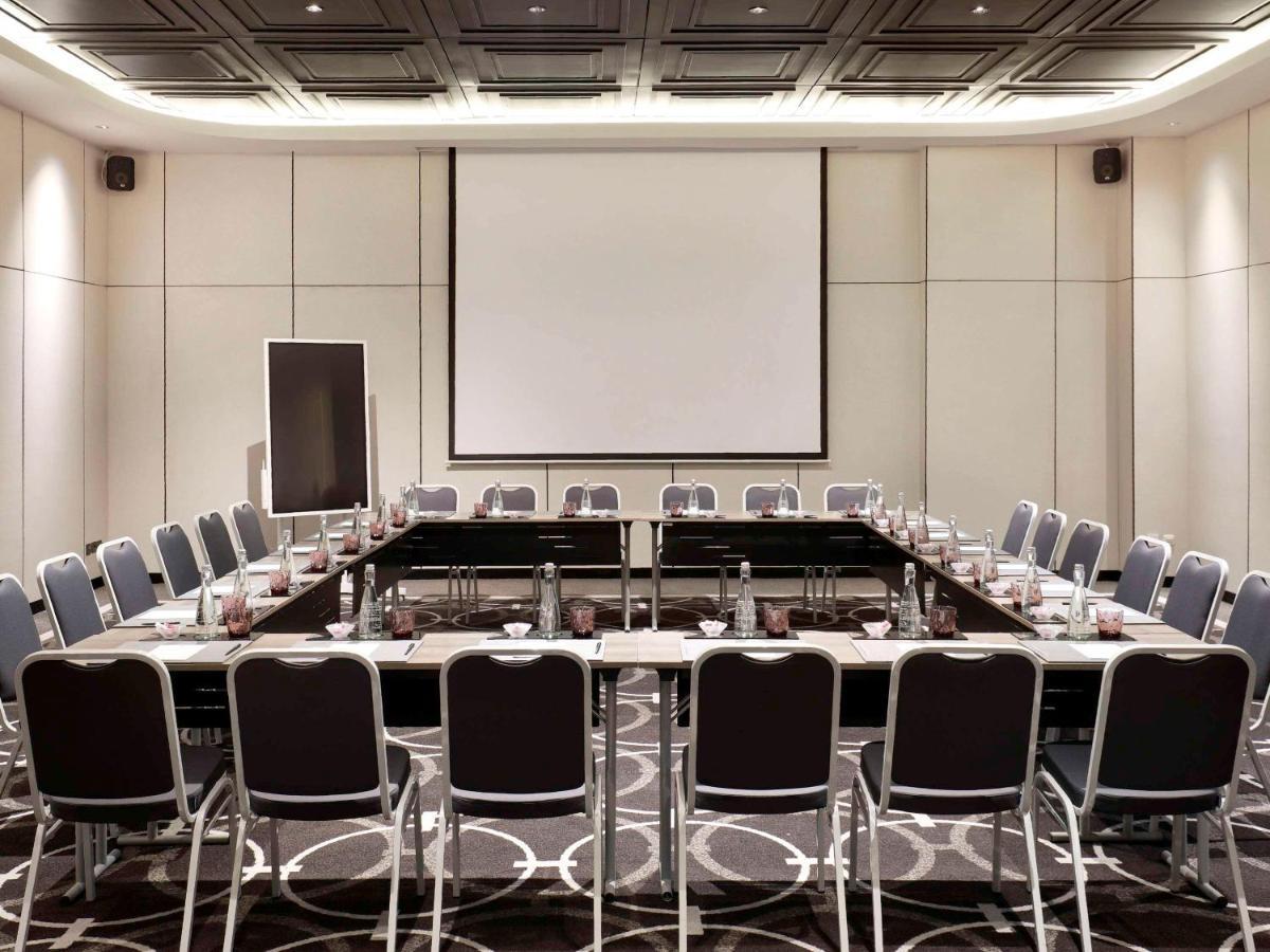 Movenpick Surabaya City Esterno foto