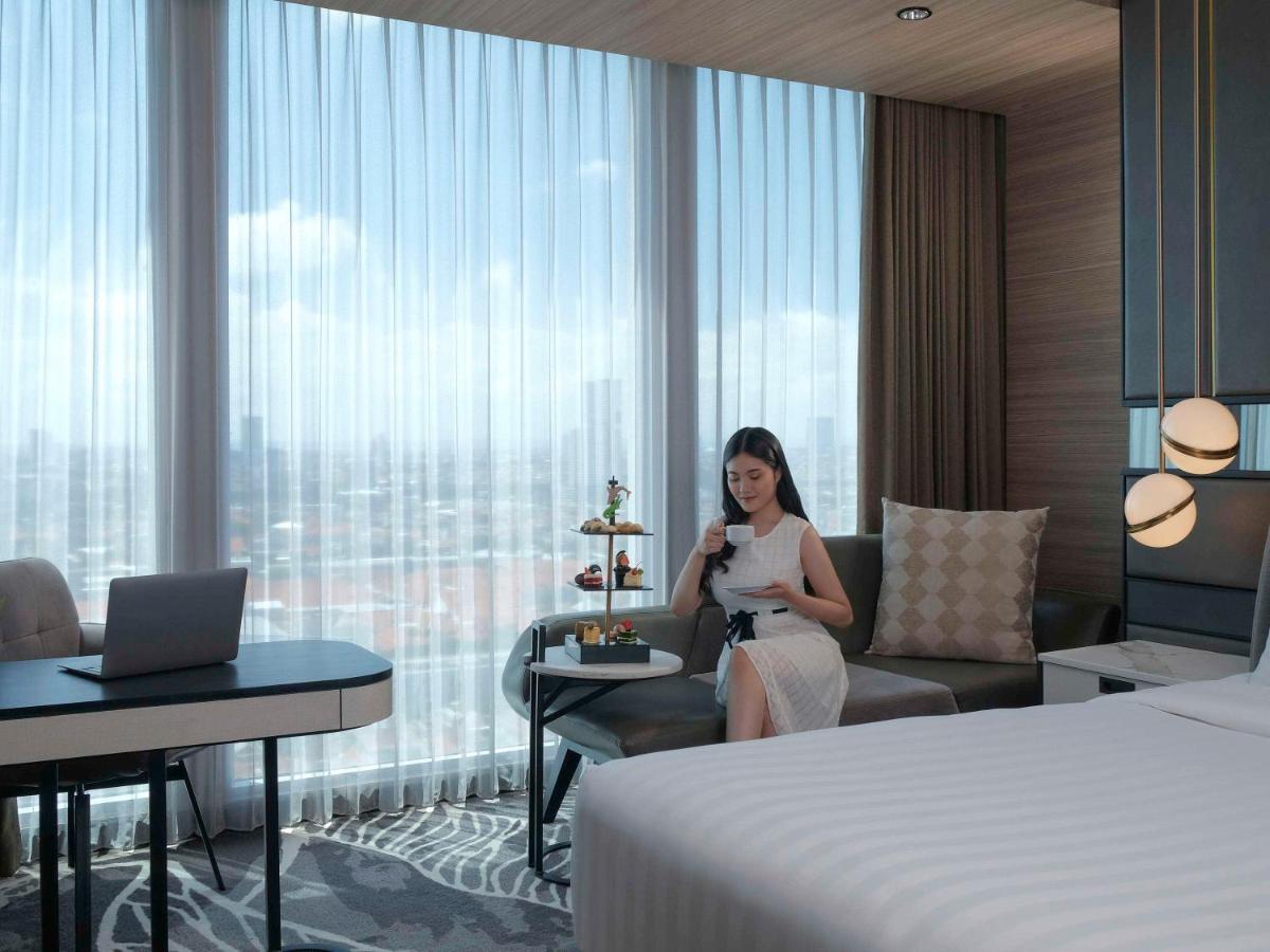 Movenpick Surabaya City Esterno foto
